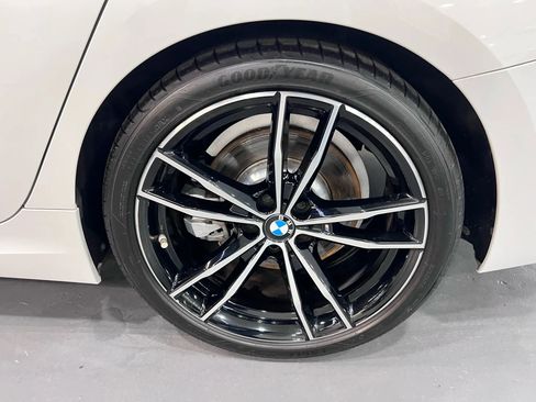 Used 2019 BMW 330i Sedan w/ M Sport Package image 43