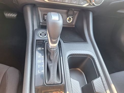 Used 2025 Nissan Sentra S image 18