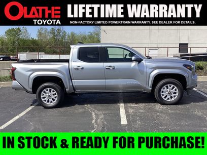 New 2025 Toyota Tacoma SR5