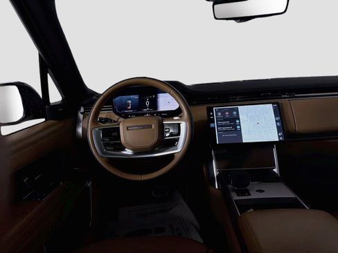 Certified 2024 Land Rover Range Rover Long Wheelbase SE AWD/4WD image 23