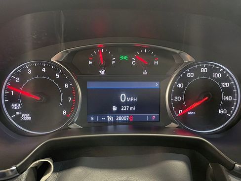 Used 2025 Chevrolet Blazer LT AWD/4WD image 29