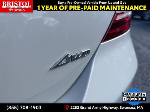 Used 2025 Genesis G70 2.5T image 15