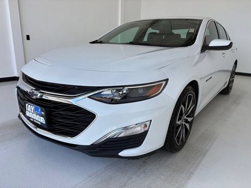 Used 2021 Chevrolet Malibu RS FWD image 14