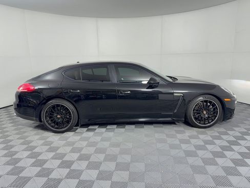 Used 2015 Porsche Panamera image 8
