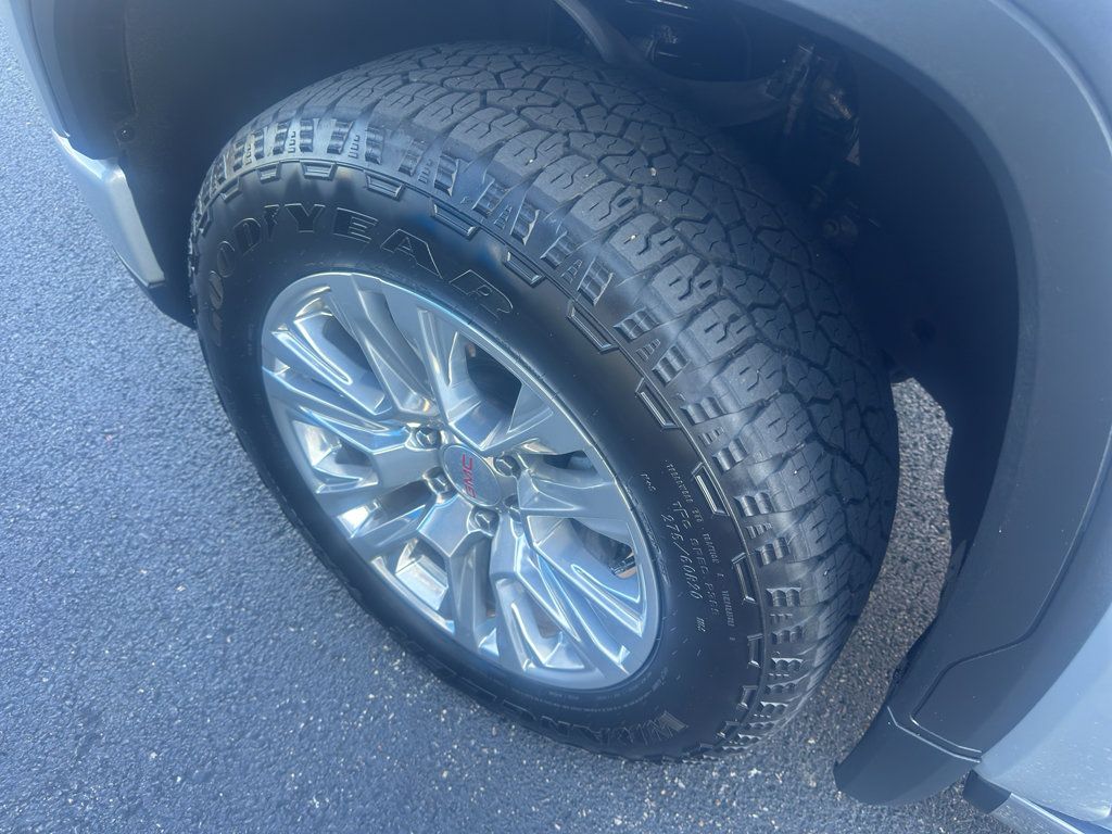 Used 2022 GMC Sierra 1500 Denali AWD/4WD image 9