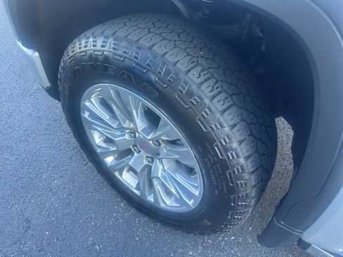 Used 2022 GMC Sierra 1500 Denali image 9