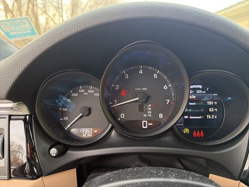 Used 2022 Porsche Macan image 13