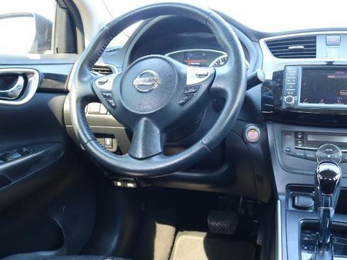 Used 2019 Nissan Sentra SV FWD image 15