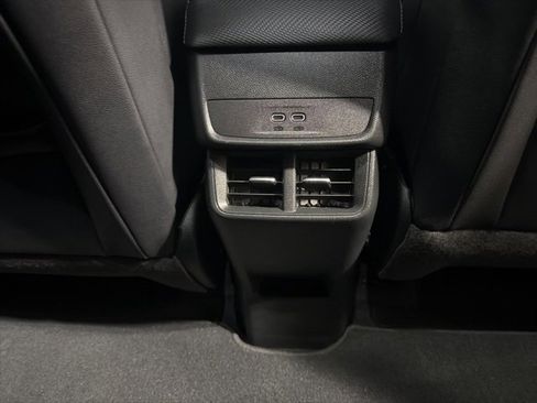 Used 2025 Chevrolet Equinox LT w/ Convenience Package II image 17