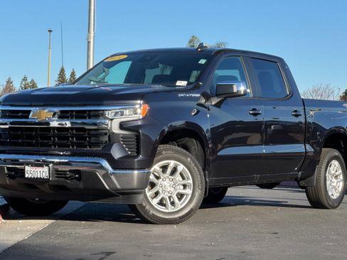 Used 2024 Chevrolet Silverado 1500 LT image 9