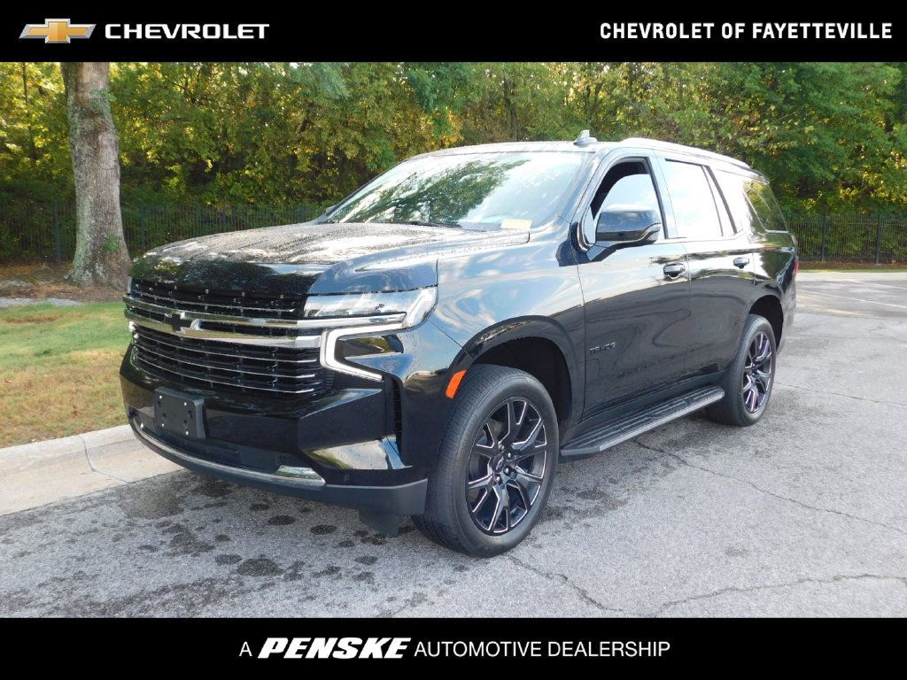 Used 2024 Chevrolet Tahoe LT w/ Luxury Package AWD/4WD image 1
