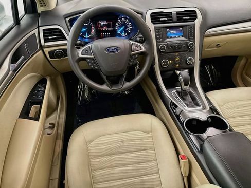 Used 2016 Ford Fusion SE FWD image 20