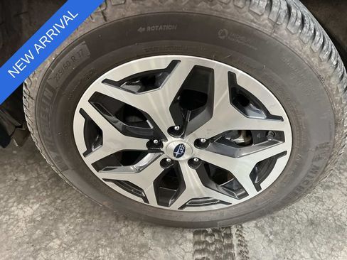 Certified 2022 Subaru Forester Premium AWD/4WD image 11