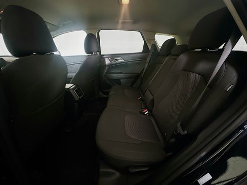 Used 2025 Kia Sportage LX image 27
