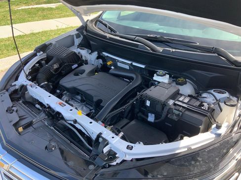 Used 2024 Chevrolet Equinox Premier w/ LPO, Floor Liner Package image 11