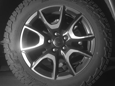 Used 2025 Jeep Compass Trailhawk AWD/4WD image 12