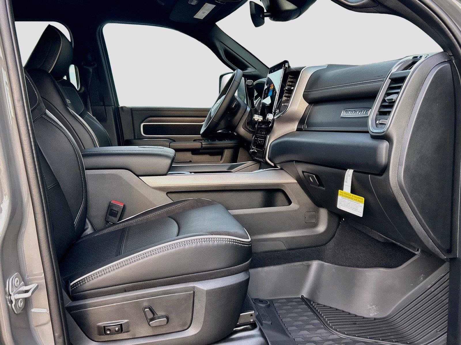 New 2027 RAM 2500 Laramie AWD/4WD image 14