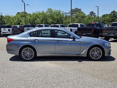 Used 2020 BMW 530i w/ Premium Package RWD image 7