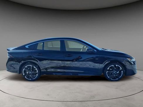 New 2026 Nissan Sentra SR w/ SR Premium Package image 10