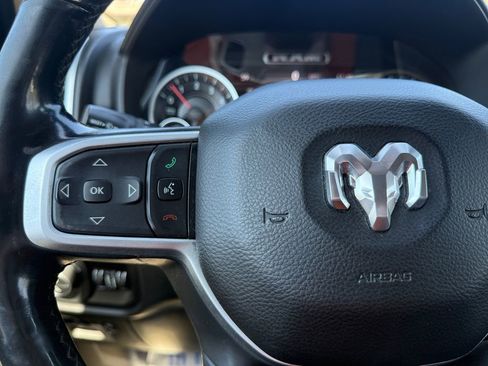 Used 2019 RAM 1500 Big Horn AWD/4WD image 25