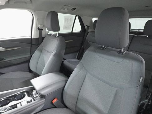 Used 2025 Ford Explorer Active image 11