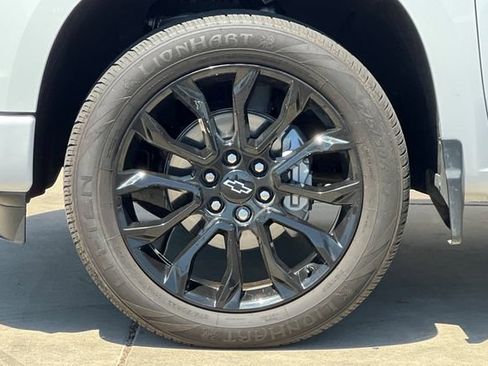 Used 2024 Chevrolet Silverado 1500 RST w/ Convenience Package II RWD image 37