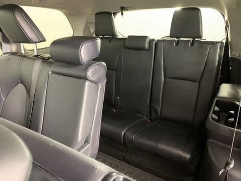 Used 2024 Toyota Grand Highlander AWD Hybrid image 35