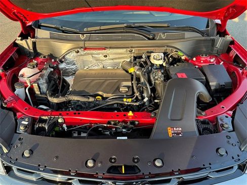 New 2026 Chevrolet Trax RS w/ Sunroof Package image 32