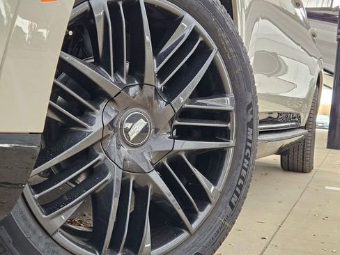 New 2026 Cadillac Escalade IQ Sport 1 w/ LPO, ONYX Package image 8