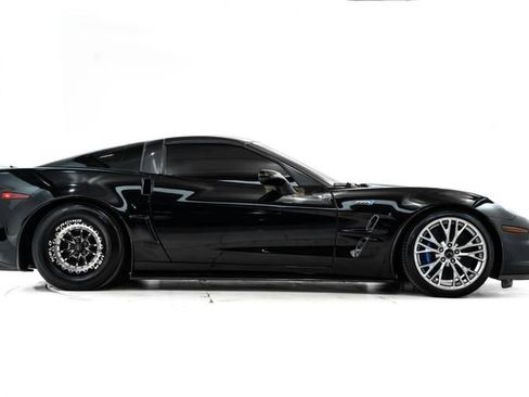 Used 2010 Chevrolet Corvette ZR1 w/ Preferred Equipment Group RWD image 5
