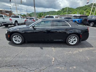 Used 2022 Chrysler 300 Touring
