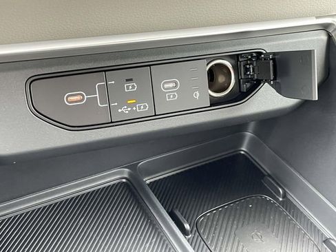 New 2026 Kia Carnival EX image 37