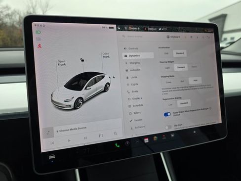 Used 2020 Tesla Model 3 Standard Range Plus image 43
