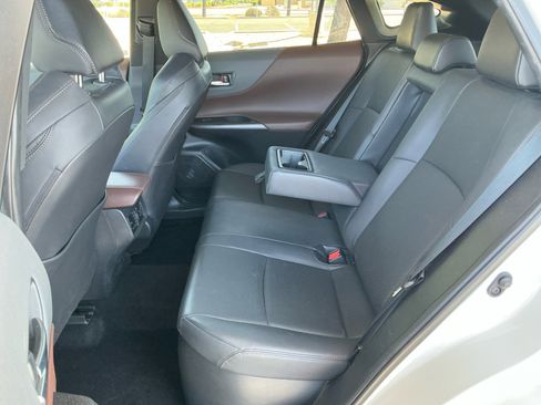 Used 2023 Toyota Venza Limited AWD/4WD image 17