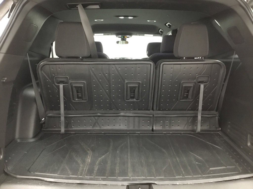 Used 2023 Chevrolet Traverse LT FWD image 16