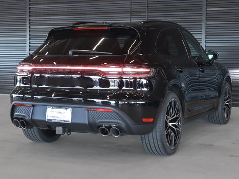 Used 2025 Porsche Macan GTS image 10