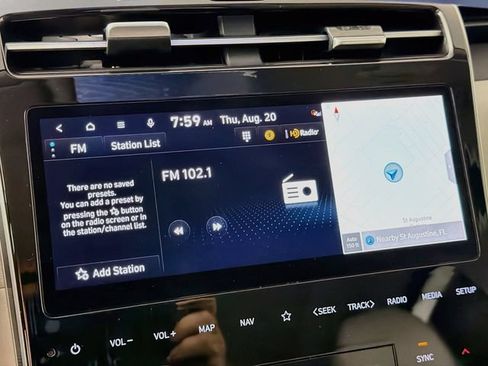 Used 2023 Hyundai Tucson Limited w/ Winter Package FWD image 18