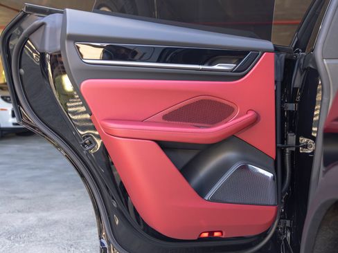 New 2026 Porsche Macan 4 Electric AWD/4WD image 46