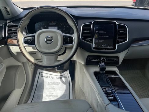 Used 2016 Volvo XC90 T6 Momentum w/ Momentum Plus Package AWD/4WD image 23