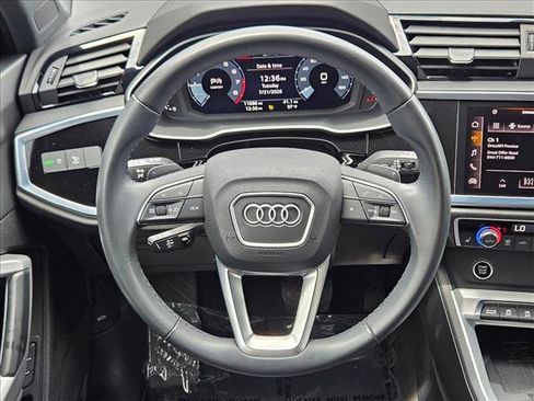 Used 2023 Audi Q3 2.0T Premium Plus w/ Premium Plus Package AWD/4WD image 13