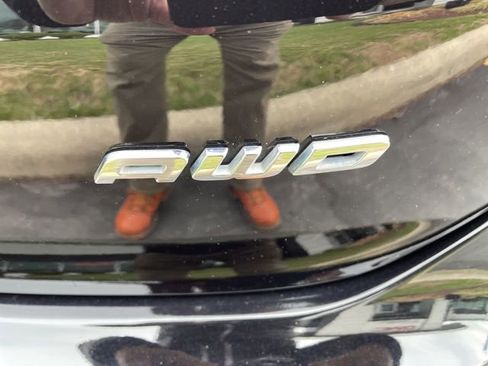 Used 2024 Ford Edge SEL image 6