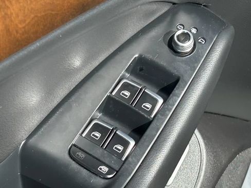 Used 2017 Audi Q5 2.0T Premium AWD/4WD image 24