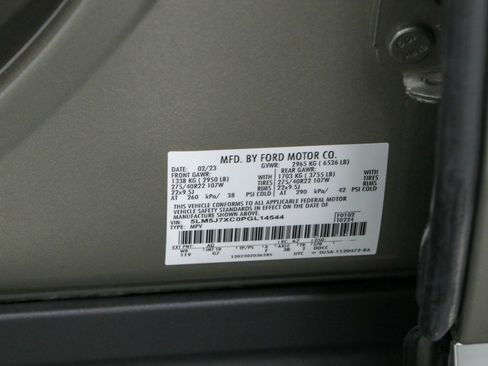 Used 2023 Lincoln Aviator Reserve w/ Equipment Group 201A AWD/4WD image 36