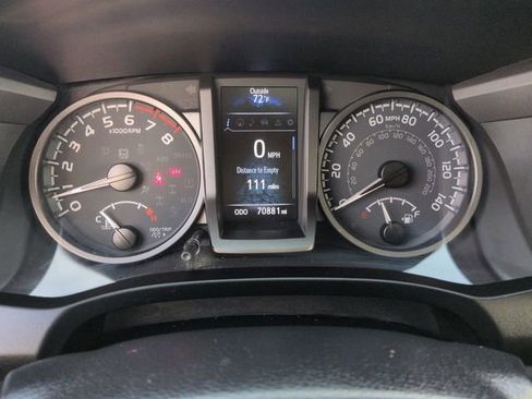 Used 2021 Toyota Tacoma TRD Off-Road w/ TRD Premium Off Road Package image 35