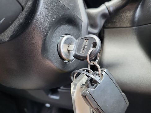 Used 2019 GMC Sierra 1500 2WD Double Cab w/ Convenience Package image 16