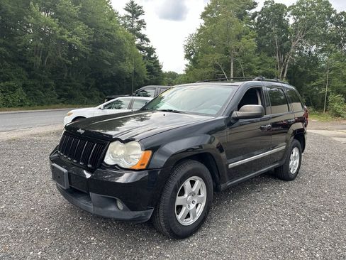 Used 2010 Jeep Grand Cherokee Laredo w/ Popular Equipment Group AWD/4WD image 17