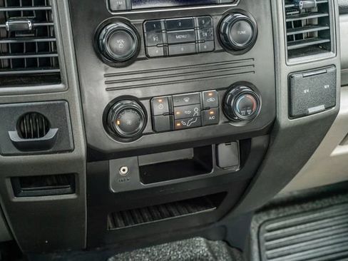 Used 2019 Ford F250 XL image 29