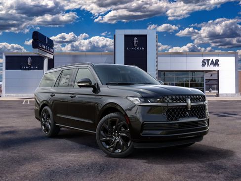 New 2027 Lincoln Navigator Reserve w/ Jet Appearance Package AWD/4WD image 4