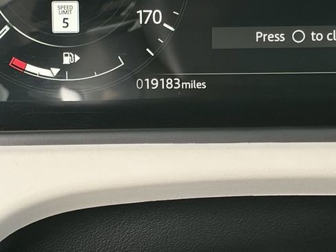 Used 2023 Land Rover Range Rover Velar R-Dynamic S AWD/4WD image 12