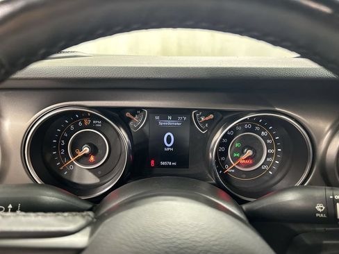 Used 2021 Jeep Gladiator Sport AWD/4WD image 13